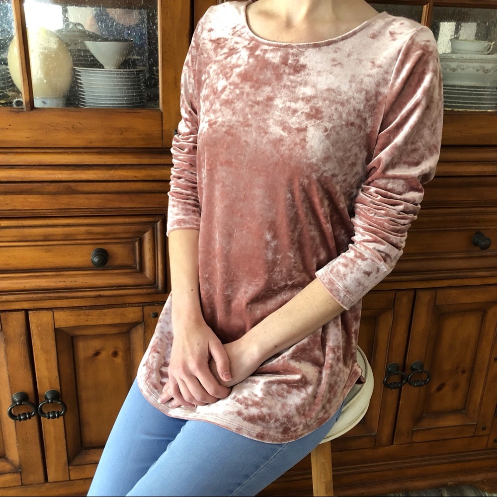Karen Kane Pink Crushed Velvet Top Sm